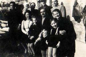 Mario Maratelli con figli e nipoti